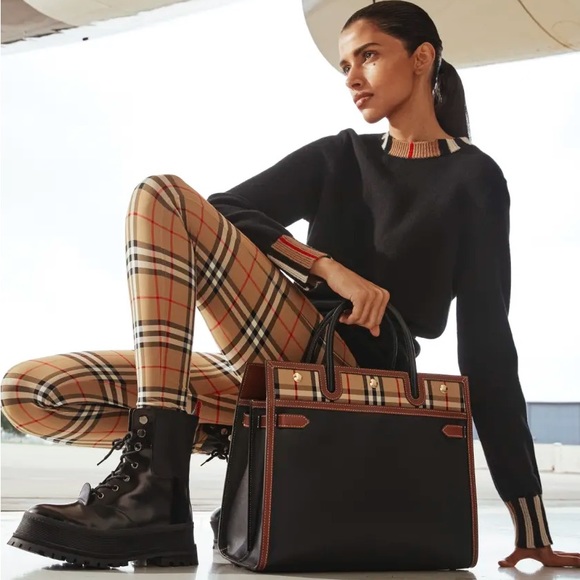 BURBERRY Logo Vintage Check Black Leather Small Title Crossbody Shoulder Handbag - Picture 6 of 16